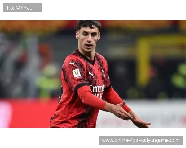 AC米兰青年营：小将练习盯人防守与短传渗透